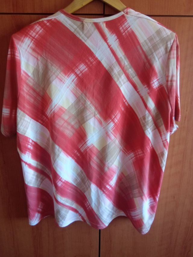Blusa de vestir en tonos teja y ocres