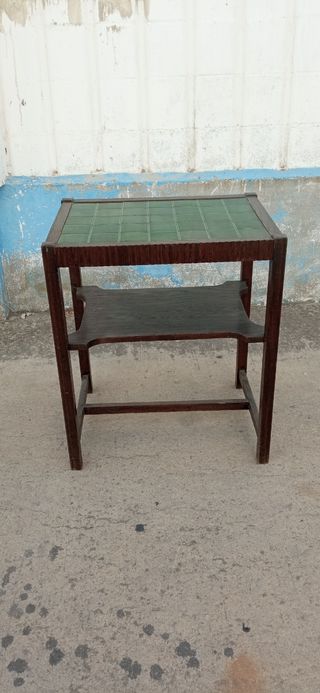 Mesa auxiliar azulejos verdes 