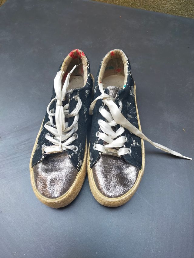 Sneakers argento e nere