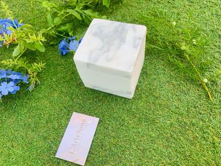 Lapicero de mármol Estatuario