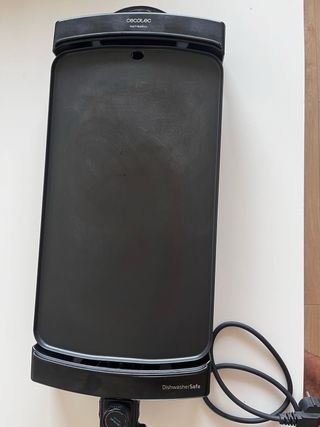 Plancha de asar electrica Marca CECOTEC.