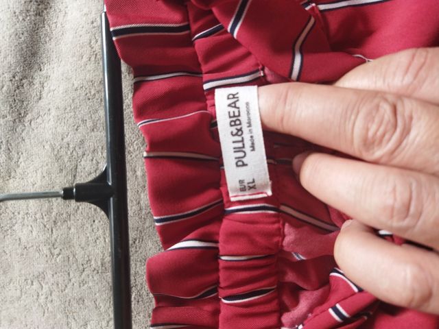 Pantalón d verano , rojo con goma 