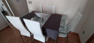 Mesa de salón en cristal extensible
