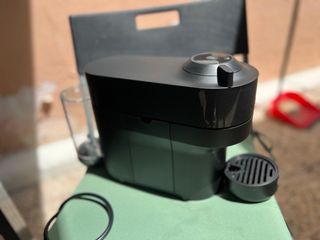 Cafetera Nespresso vertuo pop Delonghi