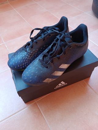 Botas futbol niño 