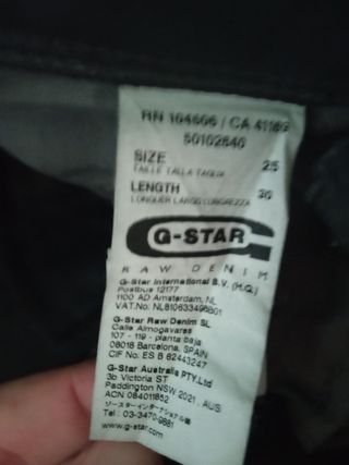 Pantalones efecto engomado 