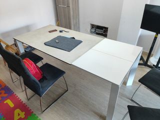 Mesa y sillas comedor diseño (costó 1500€)