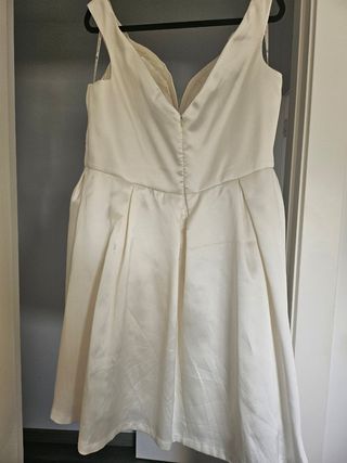 Vestido de novia corto