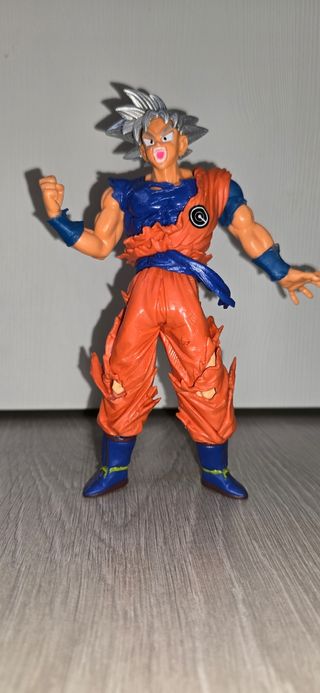 Goku Ultra Instinto