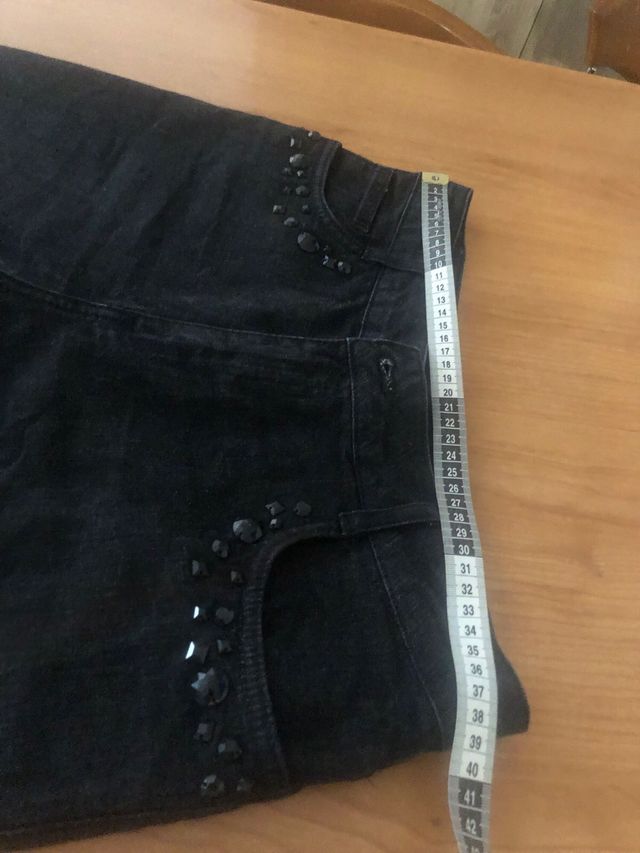 Pantalon vaquero negro