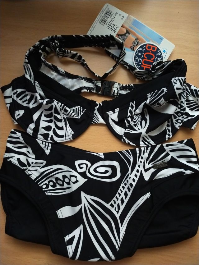 15e lote de 3 bikinis.