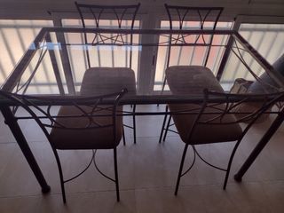 Mesas y sillas de forja