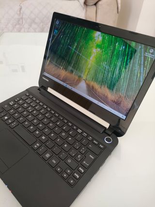 Portátil Toshiba 11'6"