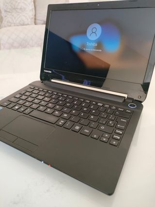 Portátil Toshiba 11'6"