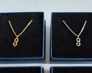 Colgante pulsera Virgen Covadonga Cruz Victoria