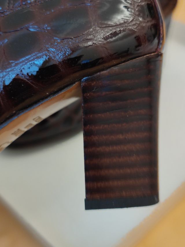 Polacchine artigianali marroni di vernice 33IT