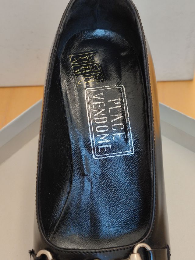 Scarpe nere in pelle 32