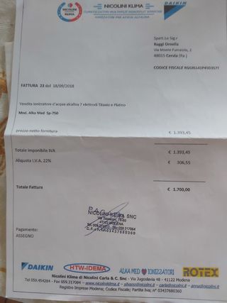 Apparecchio depuratore alcalinizzatore acqua