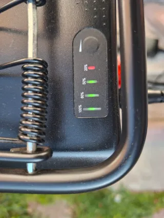 Preciosa bicicleta eléctrica