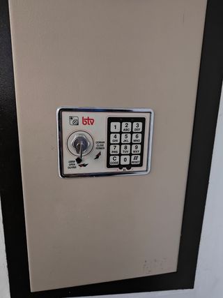 Técnico Cajas Fuertes titulado