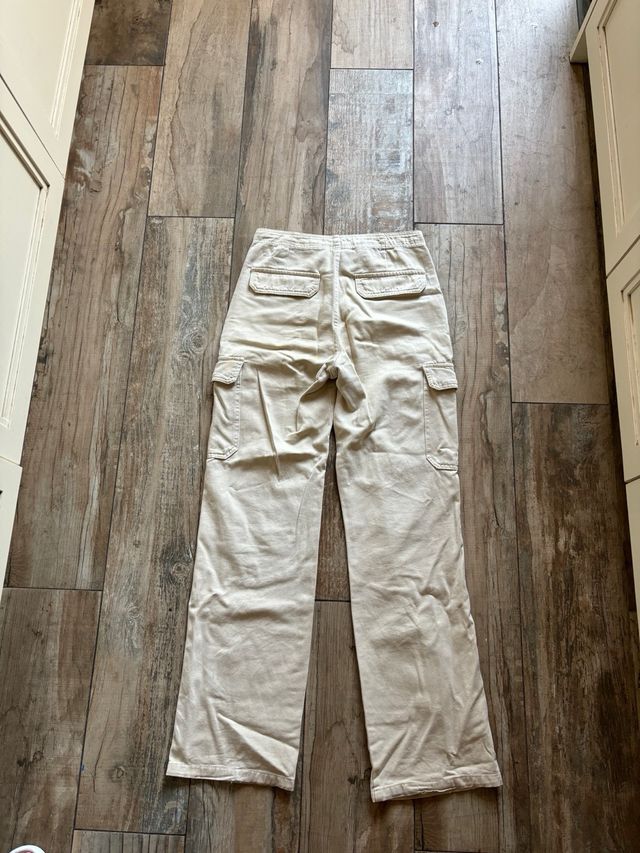 Pantalones cargo Zara