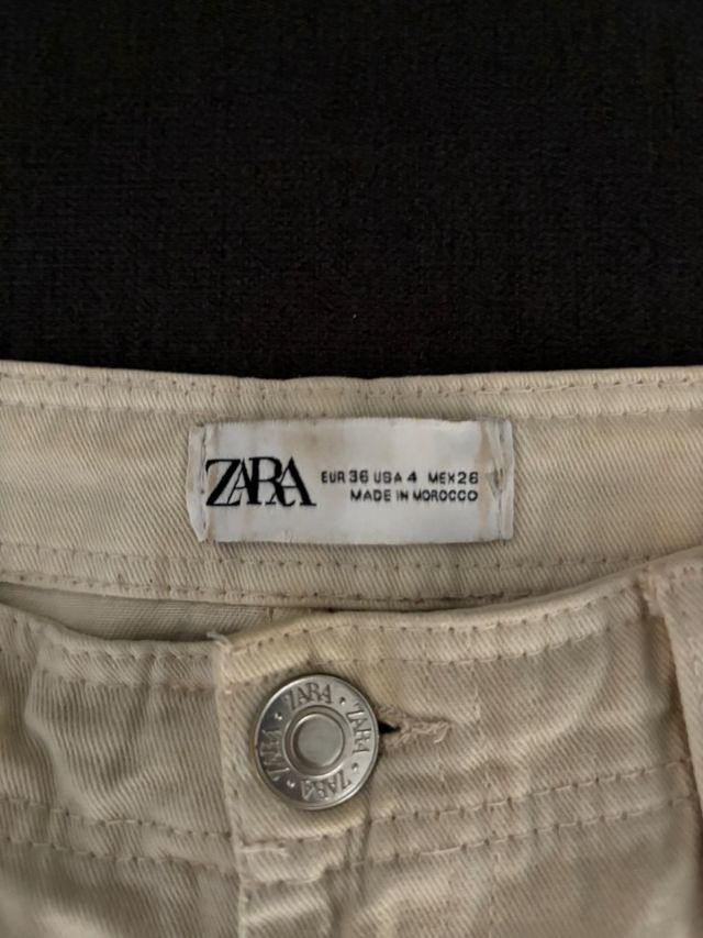 Pantalones cargo Zara