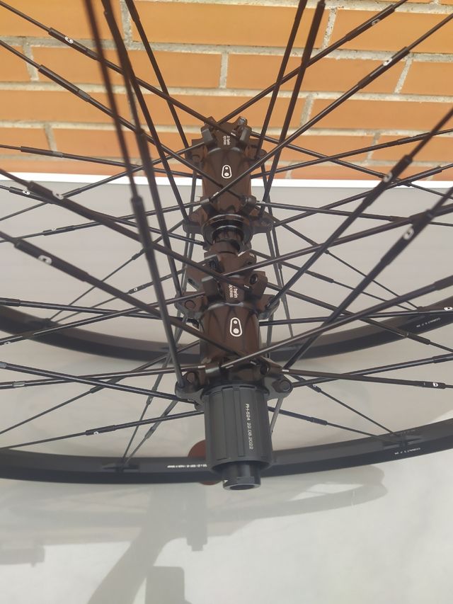 29" CrankBrothers Cobalt 3 Boost.NUEVAS. ENVÍO!
