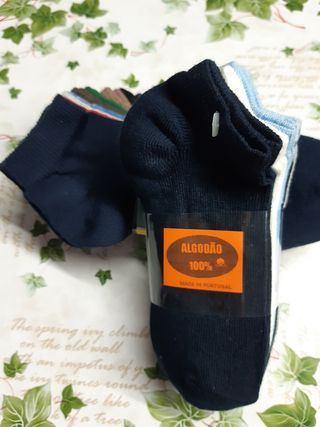 14 pares de meias curtas em algodão