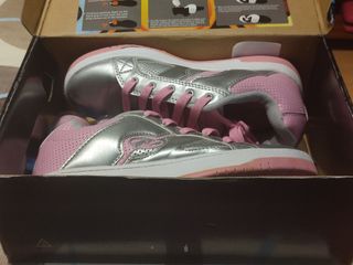 Zapatillas con ruedas niña