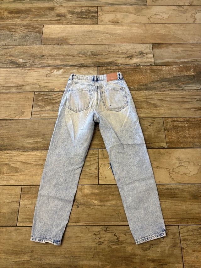 Vaqueros Mom Bershka