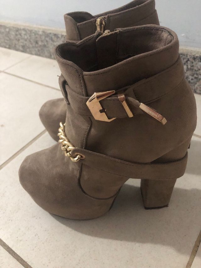 Stivaletti donna 37 scamosciati