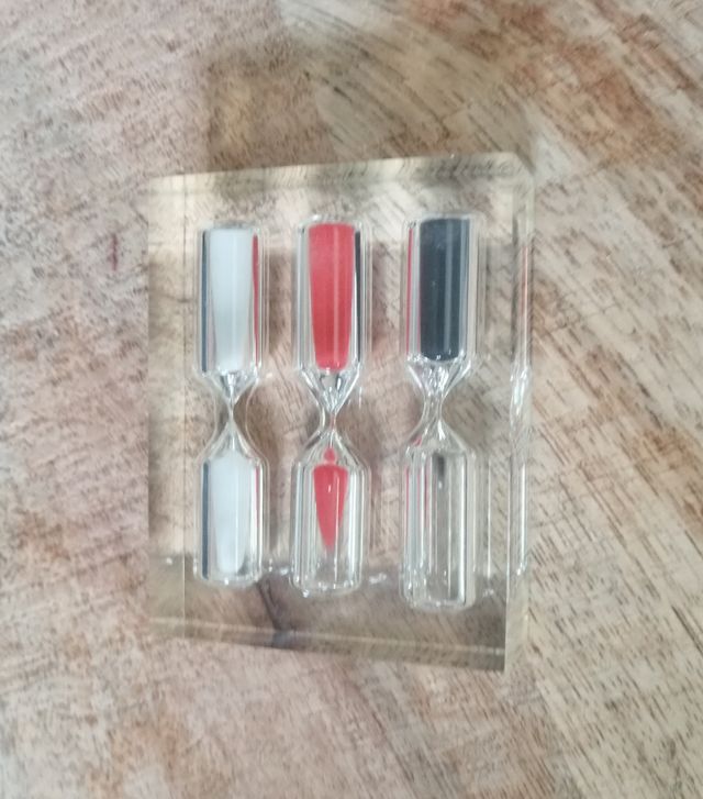 Reloj de arena de tres tiempos