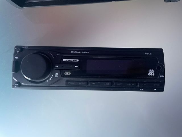 Radio Toropower R-078. 1BT 1Din