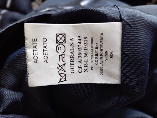 Vestido de manga corta.