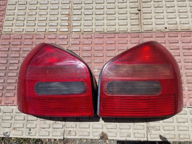 Pilotos traseros audi.