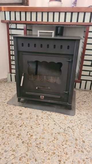 ESTUFA DE LEÑA CON HORNO