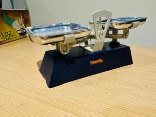 Espectacular báscula de peso Eureka de los años 70