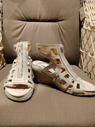 Sandalias a estrenar Art 37