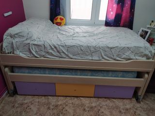 Cama y cajonera juvenil