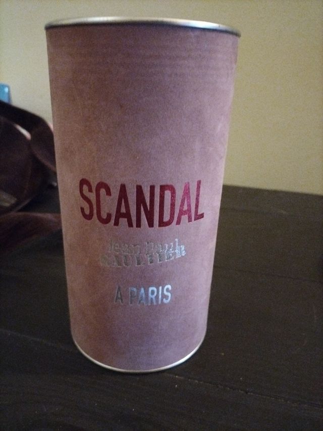 Perfume Scandal ORIGINAL nuevo