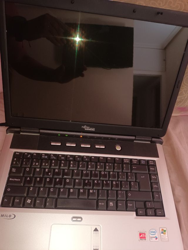 Portátil fujitsu amilo pi 1536