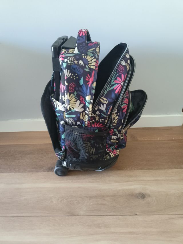 Mochila totto de ruedas