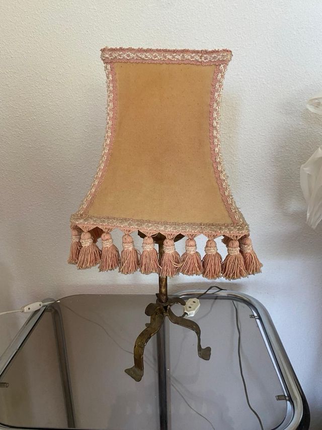 Lampada da tavolo antica