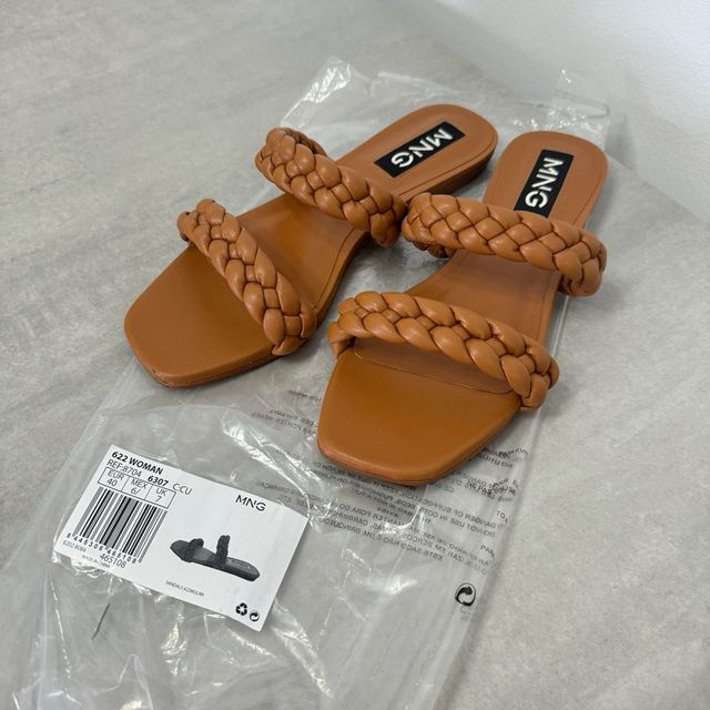 Sandalia de mujer Mango T-40 (muy nueva)