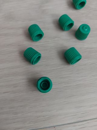 7 tapones verdes rueda coche nitrógeno