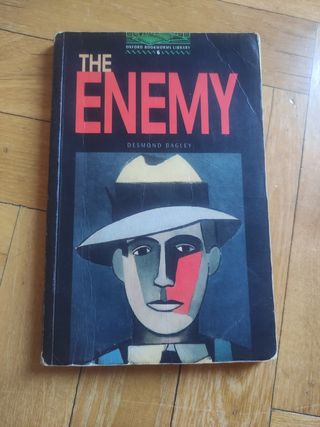 "The enemy", libro en inglés 