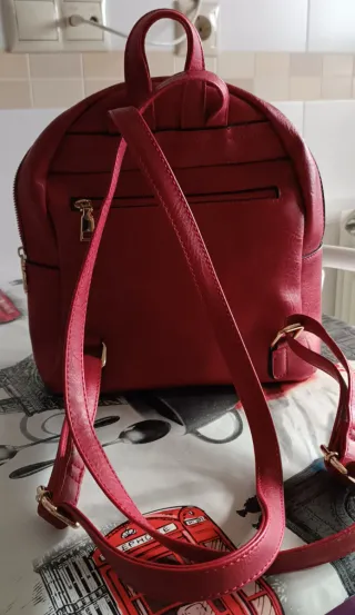 Mochila de piel mujer en rojo