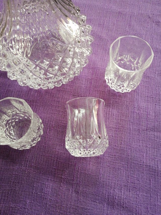 Licorera cristal de Arques 25x12 + 4 chu