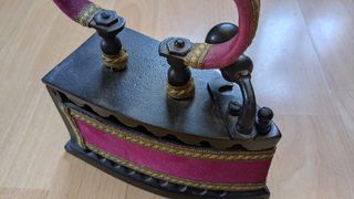 Plancha antigua hierro para brasas