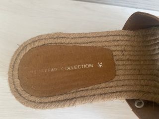 Sandalia camel mule plataforma esparto